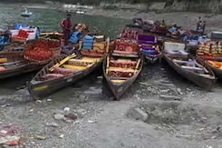 क्या हम झीलों को बचाने के लिए गंभीर हैं? क्या हम झीलों को बचाने के लिए गंभीर हैं?