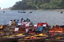 Nainital Lake Reaches Record Low, Locals Plan Barefoot Protest on Saturday Nainital Lake Reaches Record Low, Locals Plan Barefoot Protest on Saturday