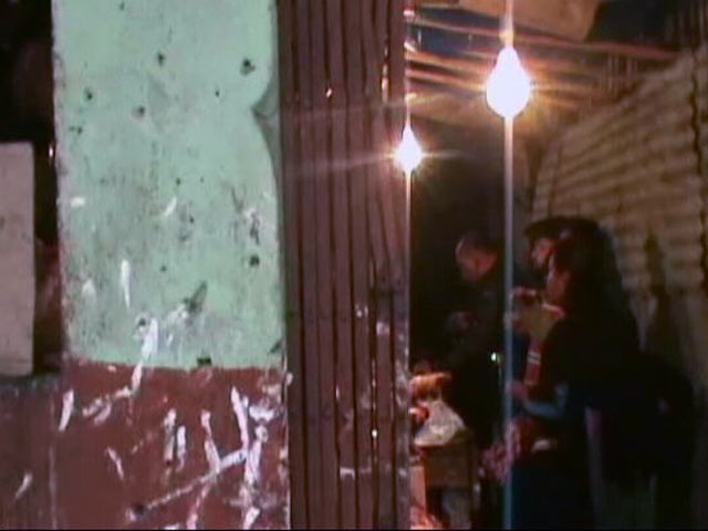 इंडिया 8 बजे :  मांस के लिए पशु कारोबार पर सरकार की अधिसूचना पर हंगामा जारी