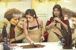 Kriti Sanon Makes Chocolates To Promote <i>Raabta</i> Kriti Sanon Makes Chocolates To Promote <i>Raabta</i>