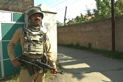 NIA Raids In Delhi, Kashmir Over Terror Funding In Valley NIA Raids In Delhi, Kashmir Over Terror Funding In Valley