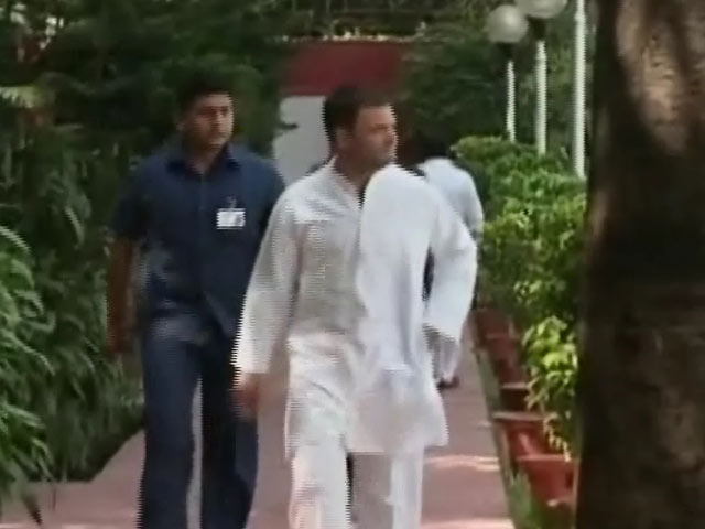 मंदसौर के किसान आंदोलन पर बढ़ी सियासत