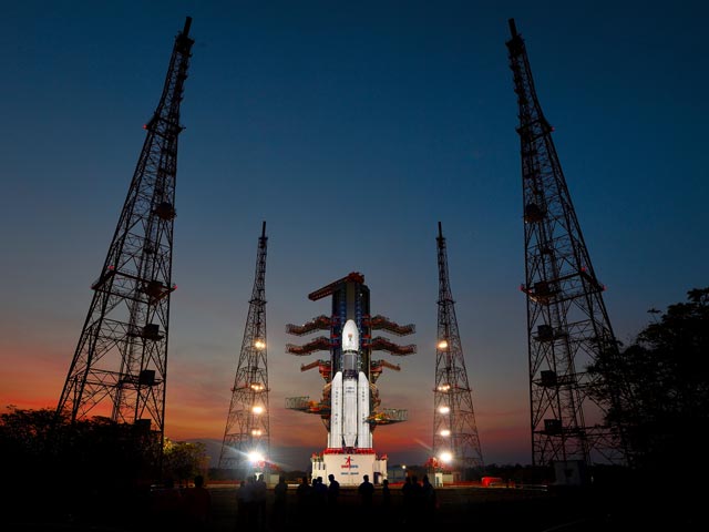 इसरो के बाहुबली रॉकेट 'जीएसएलवी एमके-3' ने भेजी अद्भुत सेल्फी