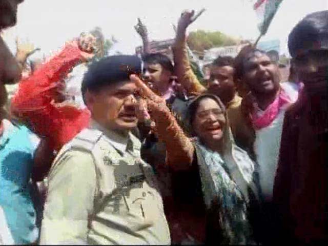 'Burn Down Police Station,' Congress Lawmaker Urges Protesters On Camera