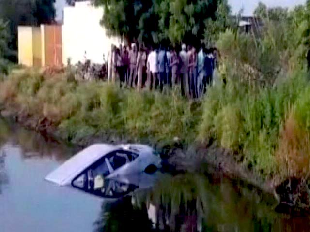 Video : मथुरा: इनोवा कार के नहर में गिरने से 10 लोगों की मौत