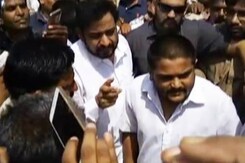 Quota Activist Hardik Patel Arrested On Way To Mandsaur Quota Activist Hardik Patel Arrested On Way To Mandsaur