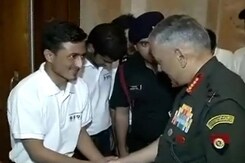 कश्मीरी छात्रों को IIT की तैयारी कराने के लिए सेना की 'सुपर-40' पहल का शानदार नतीजा कश्मीरी छात्रों को IIT की तैयारी कराने के लिए सेना की 'सुपर-40' पहल का शानदार नतीजा