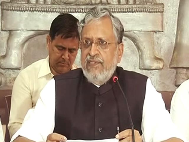 लालू परिवार पर सुशील मोदी का एक और वार, लगाया जमीन घोटाले का आरोप