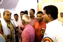 बालाघाट में मंच पर भिड़ गए मध्यप्रदेश के कृषि मंत्री और बीजेपी सांसद बालाघाट में मंच पर भिड़ गए मध्यप्रदेश के कृषि मंत्री और बीजेपी सांसद