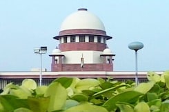 Can't Ban Everyone From Depositing Old Notes, Says Supreme Court Can't Ban Everyone From Depositing Old Notes, Says Supreme Court