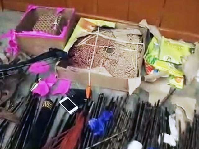 दार्जिलिंग : गोरखा जन मुक्ति मोर्चा के नेता बिमल गुरुंग के घर छापा