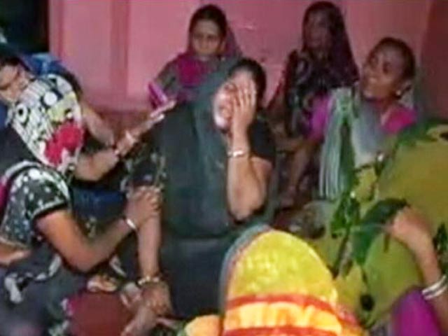 इंडिया 8 बजे : मध्य प्रदेश में जान देते किसान