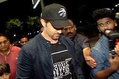 Hrtihik Roshan Spotted With His Kids At Mumbai Airport Hrtihik Roshan Spotted With His Kids At Mumbai Airport