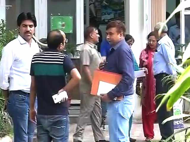 Video : Manish Sisodia Questioned By CBI On Corruption Charges Over 'Talk To AK'