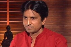 Kumar Vishwas' Swipe After Poster Called Him 'Traitor': 'AAP's Palace Politics' Kumar Vishwas' Swipe After Poster Called Him 'Traitor': 'AAP's Palace Politics'