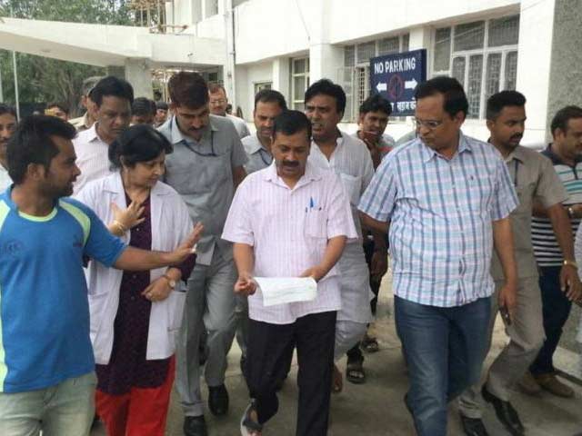 दिल्ली सरकार में मंत्री सत्येंद्र जैन के घर पहुंची सीबीआई