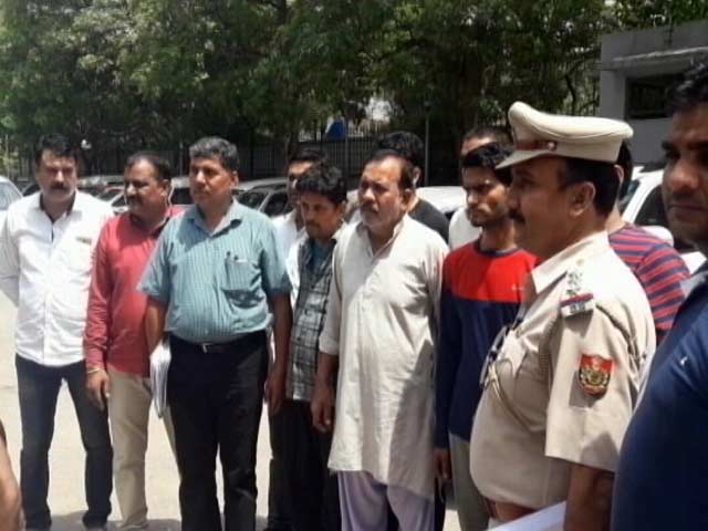 गाज़ियाबाद : लोनी में अवैध हथियारों की फैक्टरी का भंडाफोड़