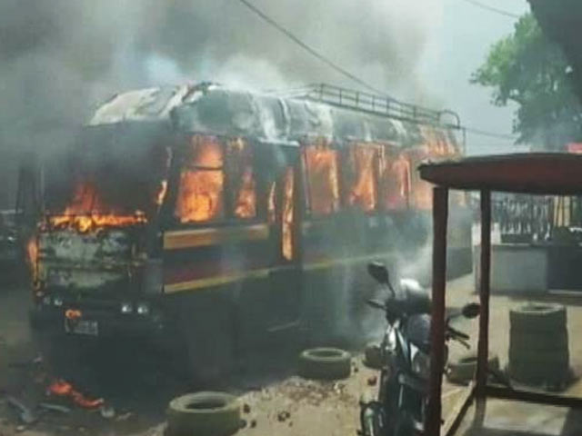 Maharashtra Cops Use Pellet Guns In Clash With Protesting Farmers