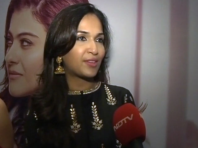 Soundarya On Rajinikanth Joining Politics