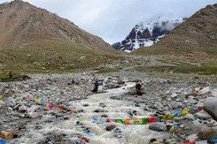 चीन ने नाथुला पास पर रोकी मानसरोवर यात्रा चीन ने नाथुला पास पर रोकी मानसरोवर यात्रा