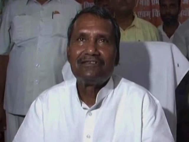 Video : UP Minister Ramapati Shastri Fails To Spell Out Full Form Of GST