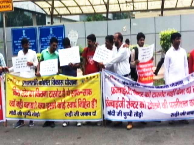 स्किल इंडिया : युवा बेरोजगार या सरकार बेरोजगार ?