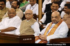 Fissures In Opposition Appear As Top Leaders Attend Midnight GST Launch Fissures In Opposition Appear As Top Leaders Attend Midnight GST Launch