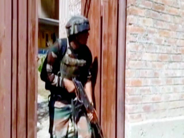 अनंतनाग में पुलिस पार्टी पर आतंकी हमला