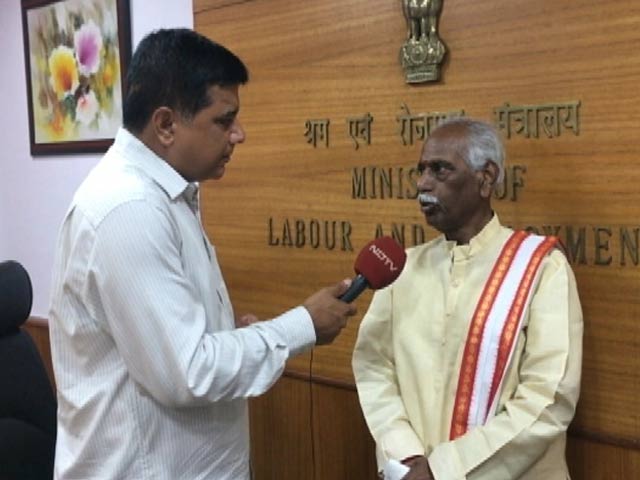 एयर इंडिया के विनिवेश के फैसले का भारतीय मजदूर संघ ने किया विरोध