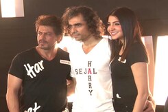 SRK, Anushka Sharma & Imtiaz Ali Visit A Night Club SRK, Anushka Sharma & Imtiaz Ali Visit A Night Club