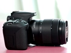 Canon EOS 77D DSLR Review