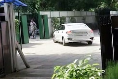 अमरनाथ यात्रा के दौरान हुए आतंकी हमले के बाद हाई लेवल मीटिंग अमरनाथ यात्रा के दौरान हुए आतंकी हमले के बाद हाई लेवल मीटिंग