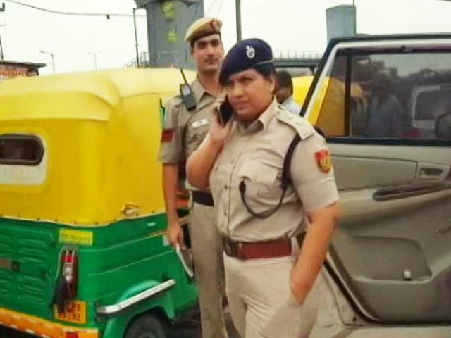 This Supercop Is In Charge Of One Of Delhi's Most Crime-Prone Areas