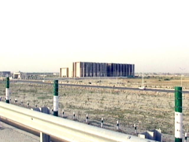 नोएडा प्राधिकरण की CAG जांच कराएगी योगी सरकार