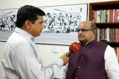 MoJo: तेजस्वी यादव के इस्तीफे की मांग को लेकर महागठबंधन में तनातनी MoJo: तेजस्वी यादव के इस्तीफे की मांग को लेकर महागठबंधन में तनातनी