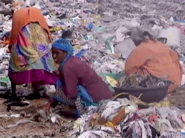Videos : बनेगा स्‍वच्‍छ इंडिया : सुविधा से वंचित बच्‍चों का सफाई अभियान में सहयोग