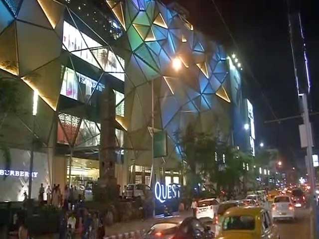 Video : Was Denied Entry Into Kolkata Mall For Wearing Dhoti, Alleges Filmmaker