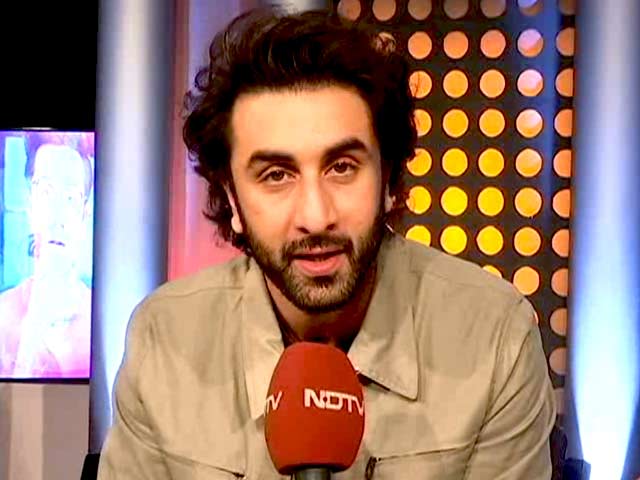 Video : Ranbir Kapoor Voices His Support For Behtar India Campaign