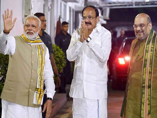 वेंकैया नायडू VS गोपालकृष्ण गांधी: दोनों एक ही दिन भरेंगे पर्चा