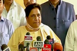 बड़ी ख़बर :  जब मैं सदन में बात ही नहीं रख सकती तो इस्तीफ़ा देना ही ठीक - मायावती बड़ी ख़बर :  जब मैं सदन में बात ही नहीं रख सकती तो इस्तीफ़ा देना ही ठीक - मायावती