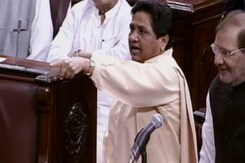 मायावती का इस्तीफा : क्या ये दांव दलित वोट बैंक बनाए रखने के लिए? मायावती का इस्तीफा : क्या ये दांव दलित वोट बैंक बनाए रखने के लिए?