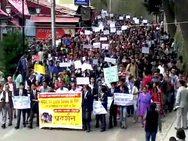 Video : 6 Men Were Arrested For Gang-Raping Himachal Teen; Today, One Was Killed