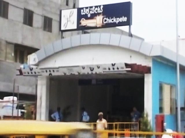 Activists Protest At Bengaluru Metro Stations Over Hindi Signboards