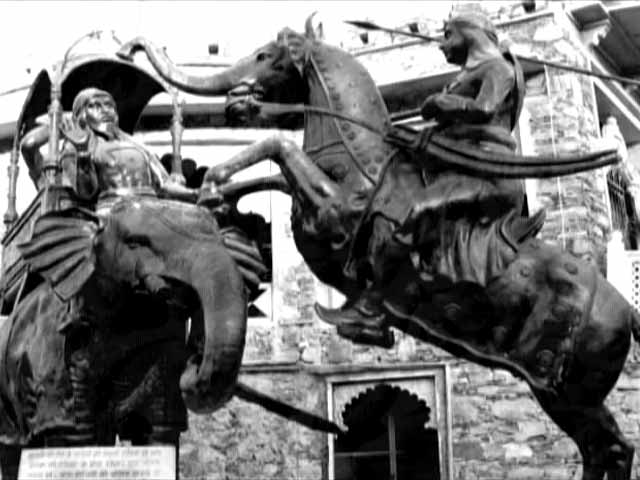 India's Contested Histories: Akbar, The Great And Pratap The Brave