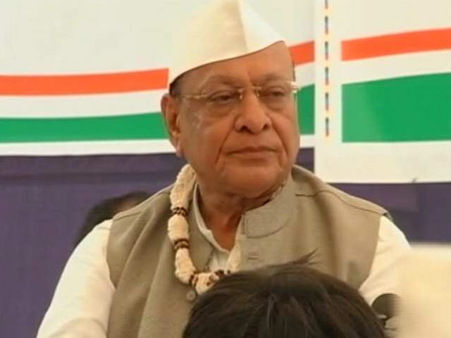 MoJo: शंकर सिंह वाघेला ने कांग्रेस से किया किनारा, पार्टी में संकट गहराया