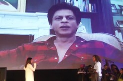 Anushka Sharma & SRK Entertain The Media At <i>Jab Harry Met Sejal</i> Trailer Launch Anushka Sharma & SRK Entertain The Media At <i>Jab Harry Met Sejal</i> Trailer Launch