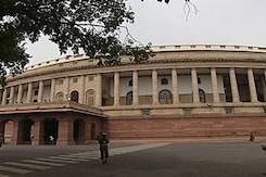 सेना के पास महज 10 दिन का गोला बारूद सेना के पास महज 10 दिन का गोला बारूद