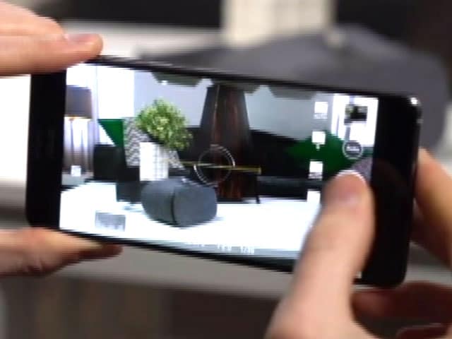Video : A Mix of AR and VR