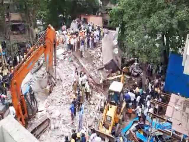 Video : 8 Dead, Many Feared Trapped In Mumbai Building Collapse