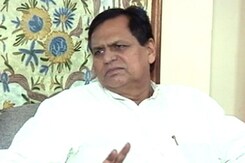 नीतीश की पार्टी में बगावत के सुर नीतीश की पार्टी में बगावत के सुर